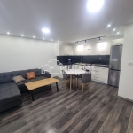 Дава се под наем Двустаен апартамент в Търговище, Боровец - 75 кв.м за 306 € - Снимка #1