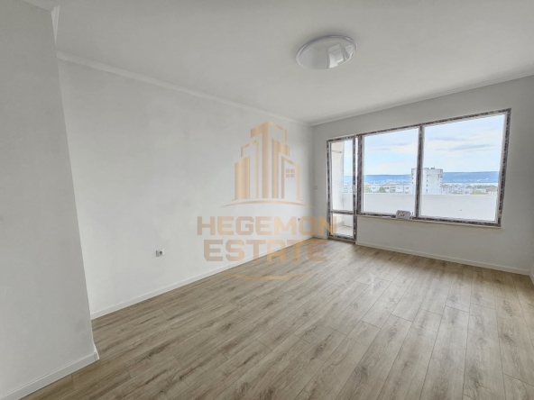 Четиристаен апартамент в Варна, Възраждане 2 - 90 кв.м за 1944 €/кв.м - Снимка #1