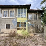 Къща в с. Ресен, Област Велико Търново - 80 кв.м за 767 €/кв.м - Снимка #1