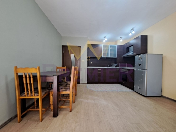 Дава се под наем Двустаен апартамент в Варна, м-т Пчелина - 50 кв.м за 408 € - Снимка #1