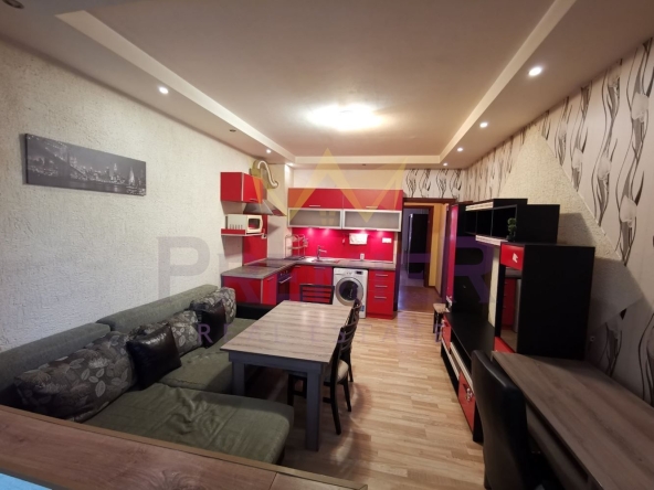 Дава се под наем Двустаен апартамент в Варна, Младост 1 - 65 кв.м за 357 € - Снимка #1