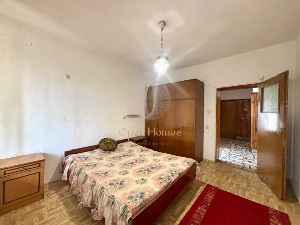 Къща в Перущица - 179 кв.м за 1033 €/кв.м - Снимка #1