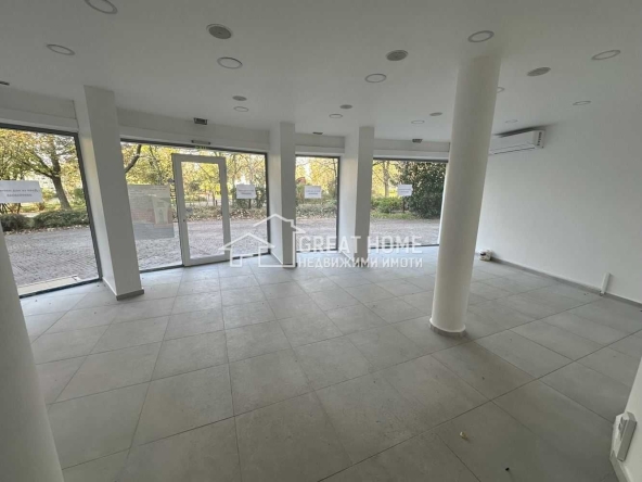 Дава се под наем Офис в Търговище, Център - 50 кв.м за 408 € - Снимка #1