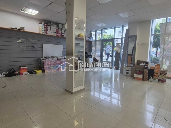 Дава се под наем Магазин в Търговище, Вароша - 72 кв.м за 549.27 € - Снимка #1