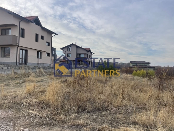 Парцел в с. Брестник, Област Пловдив - 646 кв.м за 87 €/кв.м - Снимка #1