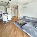 Тристаен апартамент в Варна, Чайка - 108 кв.м за 4538 €/кв.м - Снимка #1