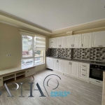 Дава се под наем Тристаен апартамент в Варна, Левски - 111 кв.м за 821 € - Снимка #1