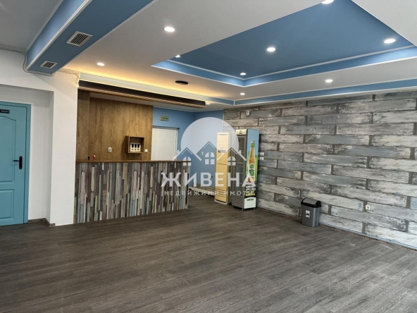 Дава се под наем Заведение в Варна, Бриз - 150 кв.м за 1200 € - Снимка #1