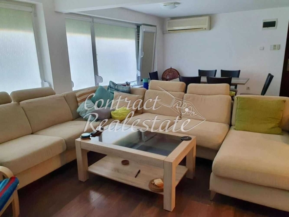 Дава се под наем Двустаен апартамент в Варна, Аспарухово - 60 кв.м за 408 € - Снимка #1