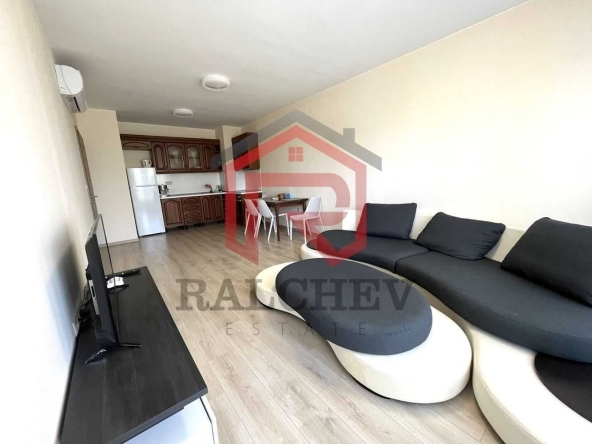 Дава се под наем Двустаен апартамент в Варна, Аспарухово - 75 кв.м за 550 € - Снимка #1