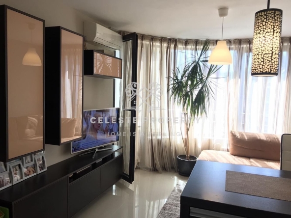 Дава се под наем Двустаен апартамент в София, Витоша - 56 кв.м за 670 € - Снимка #1