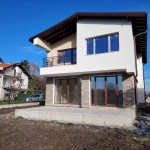 Къща в Костинброд - 211 кв.м за 1508 €/кв.м - Снимка #1