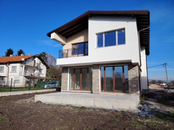 Къща в Костинброд - 211 кв.м за 1508 €/кв.м - Снимка #1