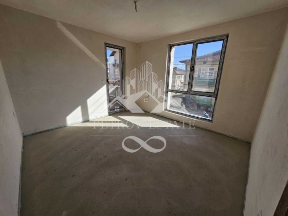 Двустаен апартамент в Велинград - 66 кв.м за 1054 €/кв.м - Снимка #1