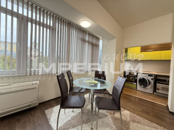 Дава се под наем Тристаен апартамент в Варна, Спортна зала - 80 кв.м за 663 € - Снимка #1