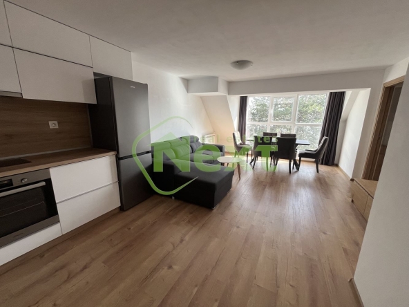 Дава се под наем Тристаен апартамент в София, Витоша - 90 кв.м за 770 € - Снимка #1