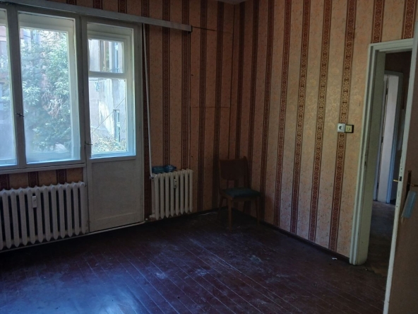 Двустаен апартамент в София, Център - 54 кв.м за 4571 €/кв.м - Снимка #1