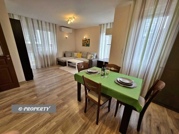 Дава се под наем Тристаен апартамент в София, Студентски град - 95 кв.м за 816 € - Снимка #1