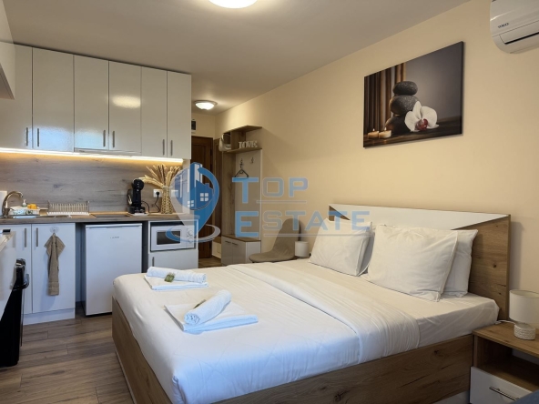 Едностаен апартамент в Велико Търново, Център - 1 кв.м за 104400 €/кв.м - Снимка #1