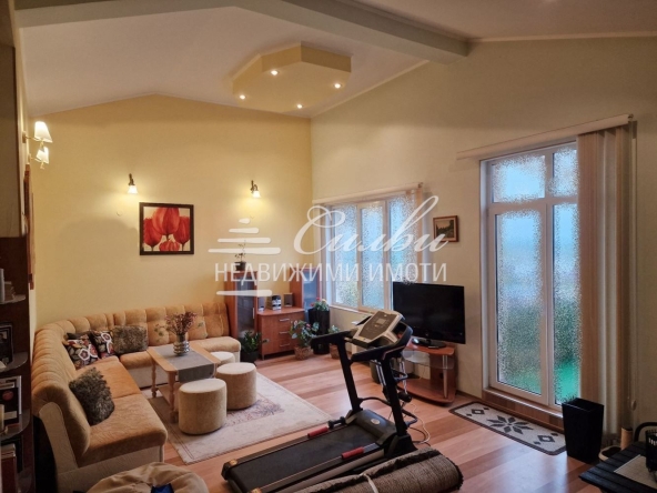 Двустаен апартамент в Шумен, Пазара - 77 кв.м за 1819 €/кв.м - Снимка #1