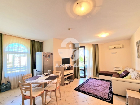 Тристаен апартамент в к.к. Слънчев бряг - 94 кв.м за 1277 €/кв.м - Снимка #1