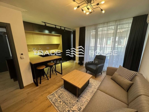 Дава се под наем Тристаен апартамент в Пловдив, Кършияка - 88 кв.м за 750 € - Снимка #1