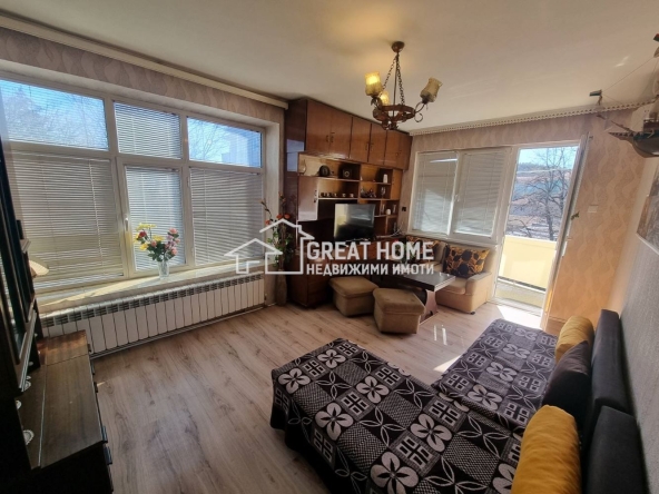 Дава се под наем Тристаен апартамент в Търговище, Боровец - 70 кв.м за 229.5 € - Снимка #1