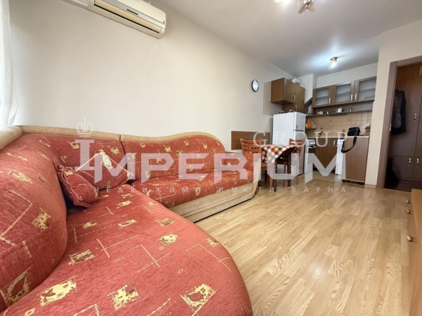 Дава се под наем Двустаен апартамент в Варна, Погреби - 60 кв.м за 300 € - Снимка #1