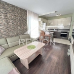 Дава се под наем Тристаен апартамент в Варна, Трошево - 90 кв.м за 800 € - Снимка #1