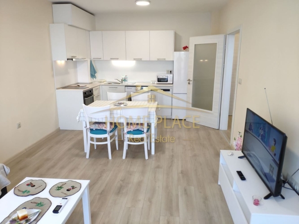 Дава се под наем Двустаен апартамент в Варна, Аспарухово - 71 кв.м за 612 € - Снимка #1