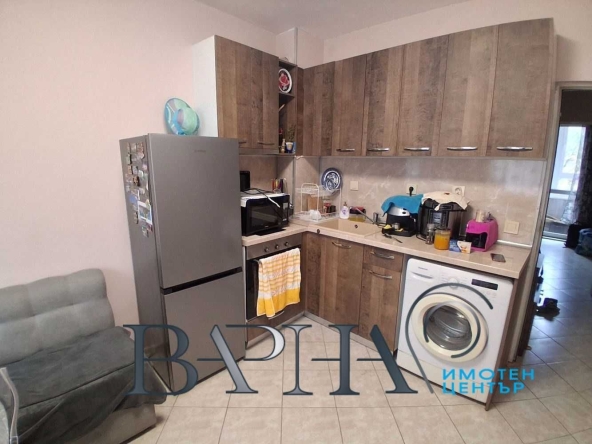 Дава се под наем Двустаен апартамент в Варна, Център - 50 кв.м за 357 € - Снимка #1