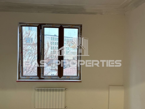 Двустаен апартамент в София, Център - 65 кв.м за 2550 €/кв.м - Снимка #1
