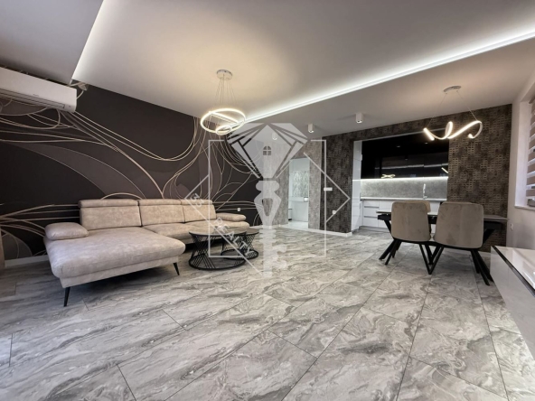 Тристаен апартамент в Пловдив, Остромила - 118 кв.м за 973 €/кв.м - Снимка #1