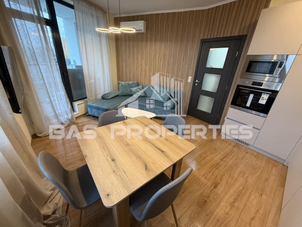 Дава се под наем Двустаен апартамент в София, Полигона - 60 кв.м за 747.66 € - Снимка #1