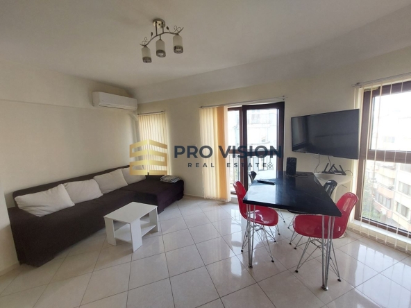 Дава се под наем Тристаен апартамент в Варна, Операта - 82 кв.м за 648.21 € - Снимка #1