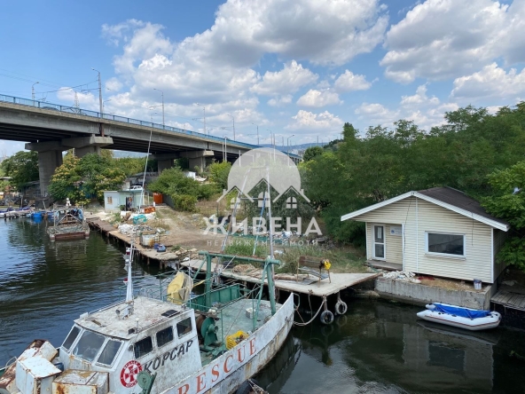 Парцел в Варна, Пристанище Варна - 2741 кв.м за 113 €/кв.м - Снимка #1