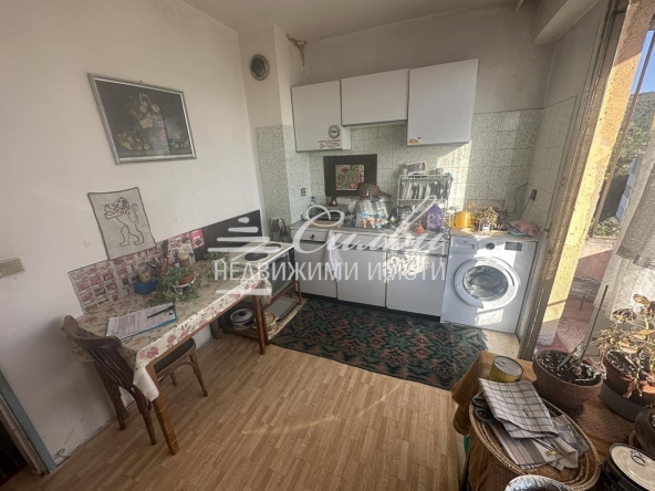 Тристаен апартамент в Шумен, Боян Българанов 1 - 78 кв.м за 915 €/кв.м - Снимка #1