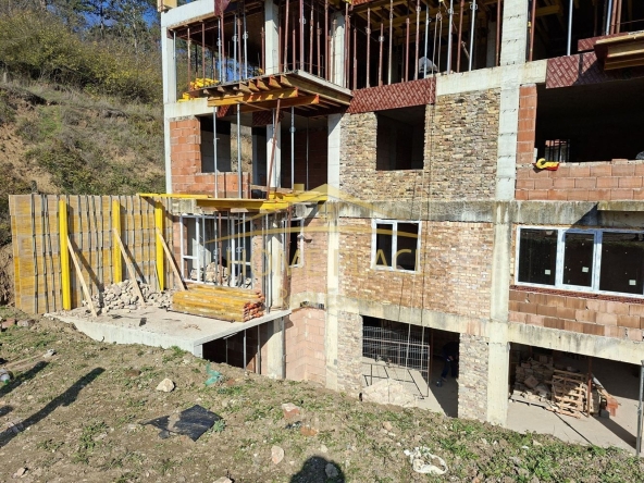 Четиристаен апартамент в с. Аспарухово, Област Варна - 140 кв.м за 581 €/кв.м - Снимка #1