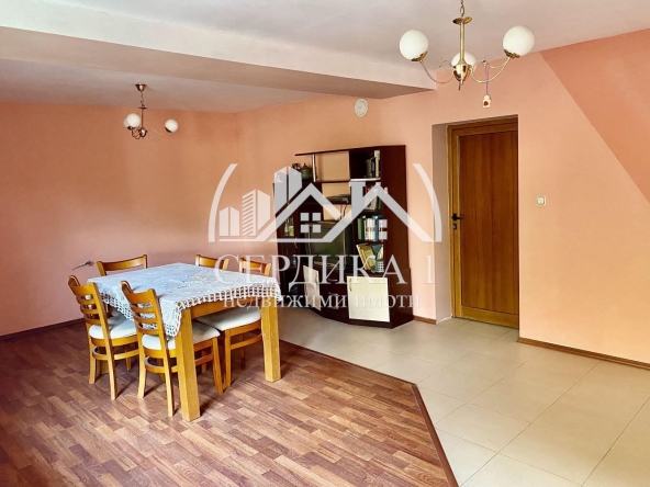 Къща в с. Изгрев, Област Благоевград - 330 кв.м за 576 €/кв.м - Снимка #1