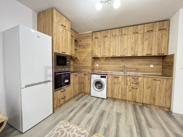 Дава се под наем Двустаен апартамент в Варна, Победа - 60 кв.м за 561 € - Снимка #1