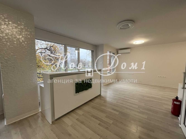 Дава се под наем Офис в Варна, Лятно кино Тракия - 100 кв.м за 897.6 € - Снимка #1