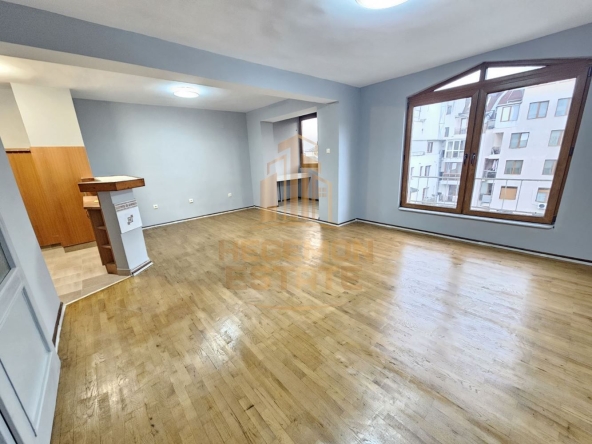 Двустаен апартамент в Варна, Зимно кино Тракия - 70 кв.м за 948 €/кв.м - Снимка #1