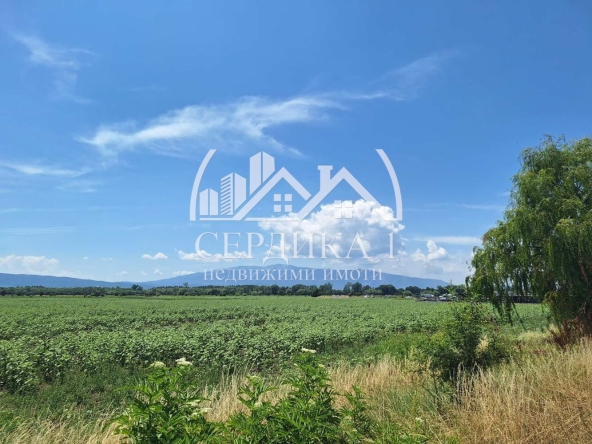 Парцел в с. Долни Богров, Област София-град - 2990 кв.м за 91 €/кв.м - Снимка #1