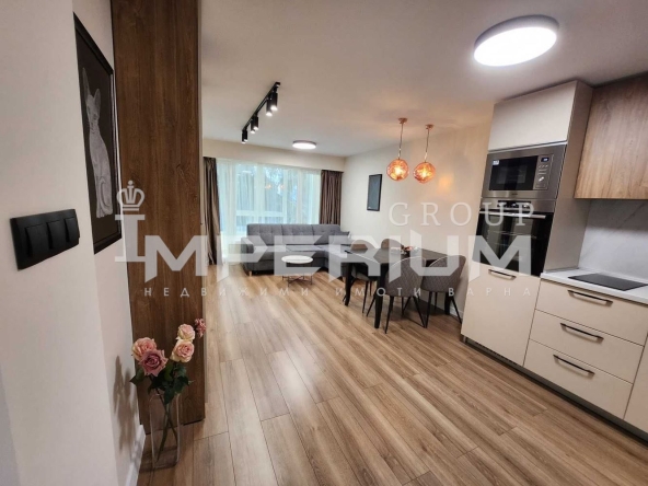 Дава се под наем Тристаен апартамент в Варна, Чайка - 67 кв.м за 947.58 € - Снимка #1
