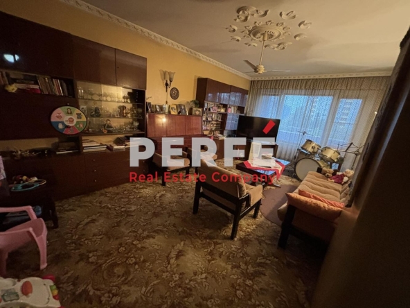 Многостаен апартамент в Бургас, Славейков - 101 кв.м за 1061 €/кв.м - Снимка #1