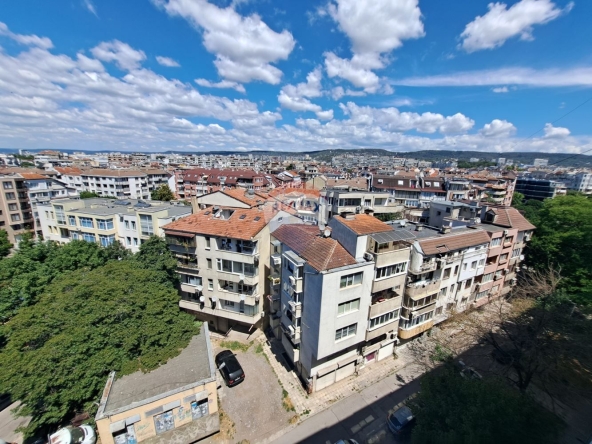 Тристаен апартамент в Варна, Лятно кино Тракия - 92 кв.м за 1026 €/кв.м - Снимка #1