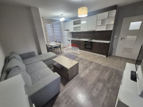 Дава се под наем Двустаен апартамент в Варна, Победа - 58 кв.м за 448.8 € - Снимка #1