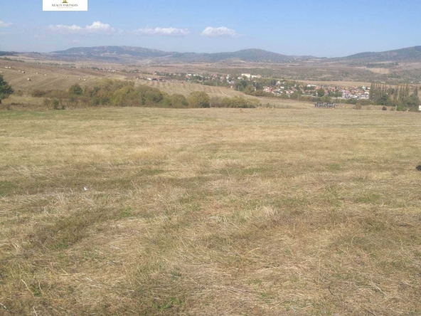 Земеделски имот в с. Рударци, Област Перник -  кв.м за 34 €/дка - Снимка #1