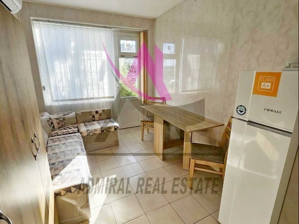 Дава се под наем Едностаен апартамент в Варна, Цветен квартал - 25 кв.м за 248.88 € - Снимка #1