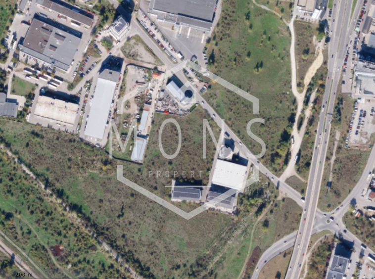 Парцел в София, Летище София - 6400 кв.м за 132 €/кв.м - Снимка #1